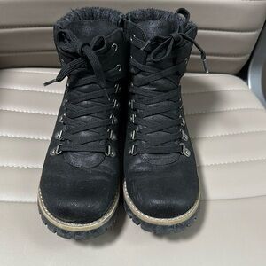 Cliff black boots sz 6.5